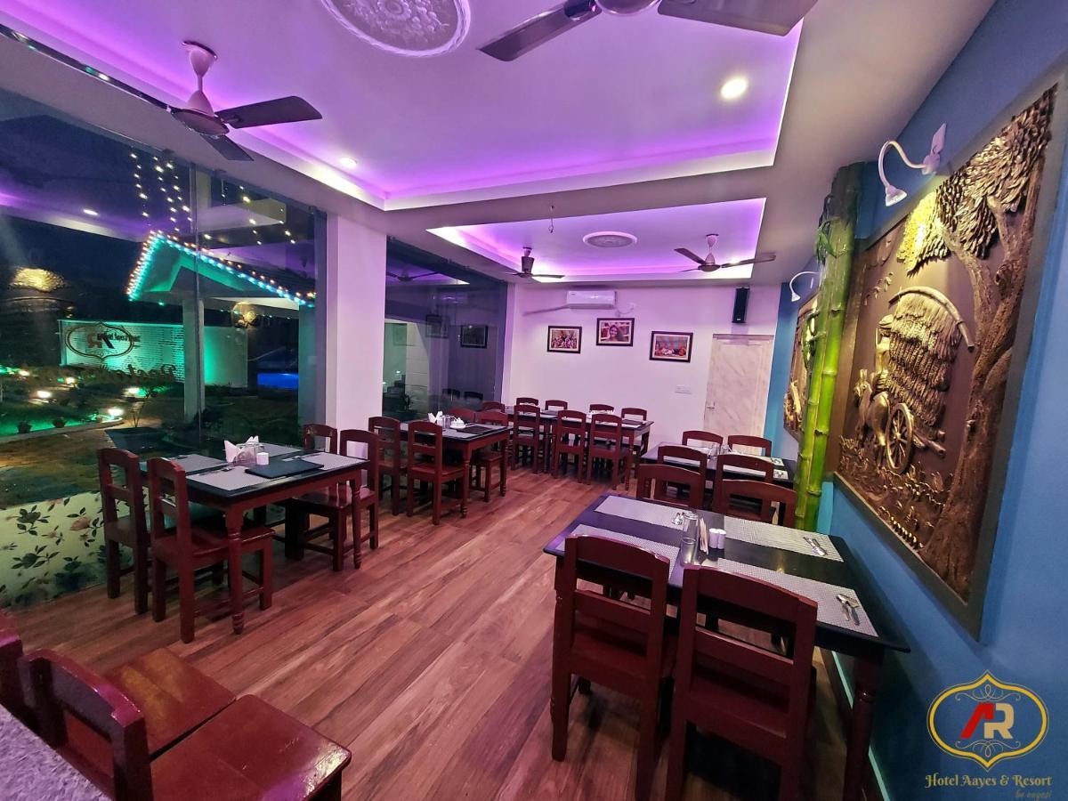 Hotel Aayes And Resort Shānti Niketan 외부 사진