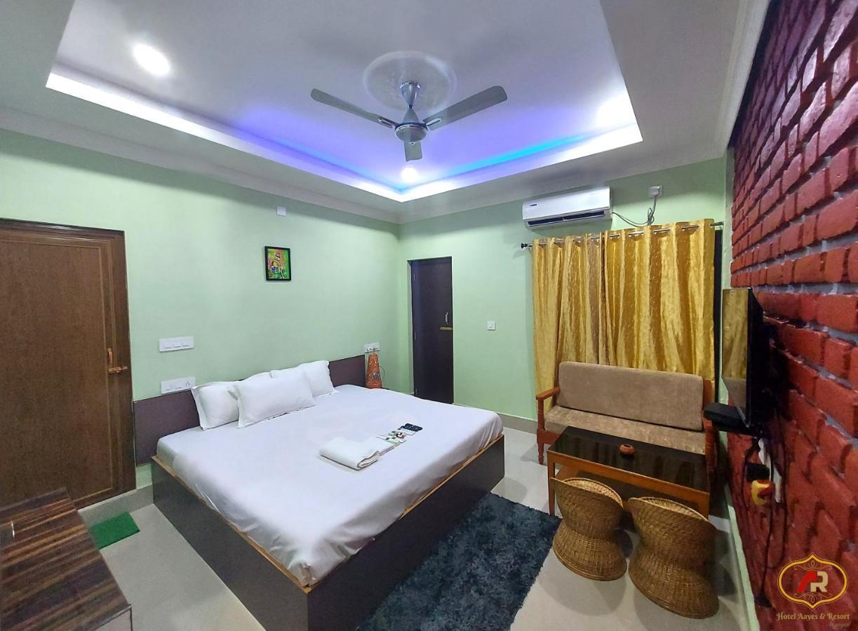 Hotel Aayes And Resort Shānti Niketan 외부 사진